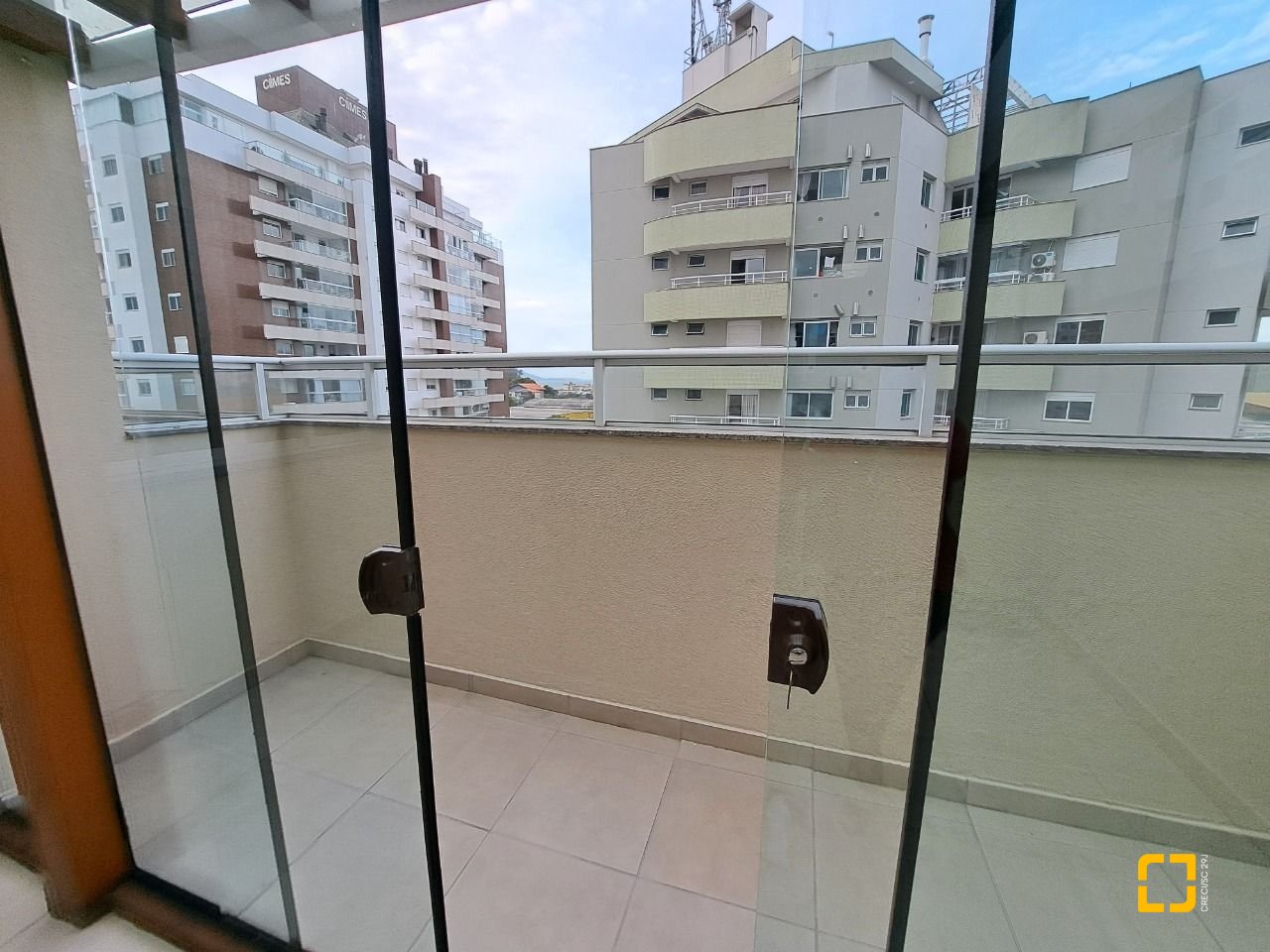 Cobertura com 134m², 3 quartos (sendo 1 suíte), 1 garagem, no bairro Nossa Senhora do Rosário em São José