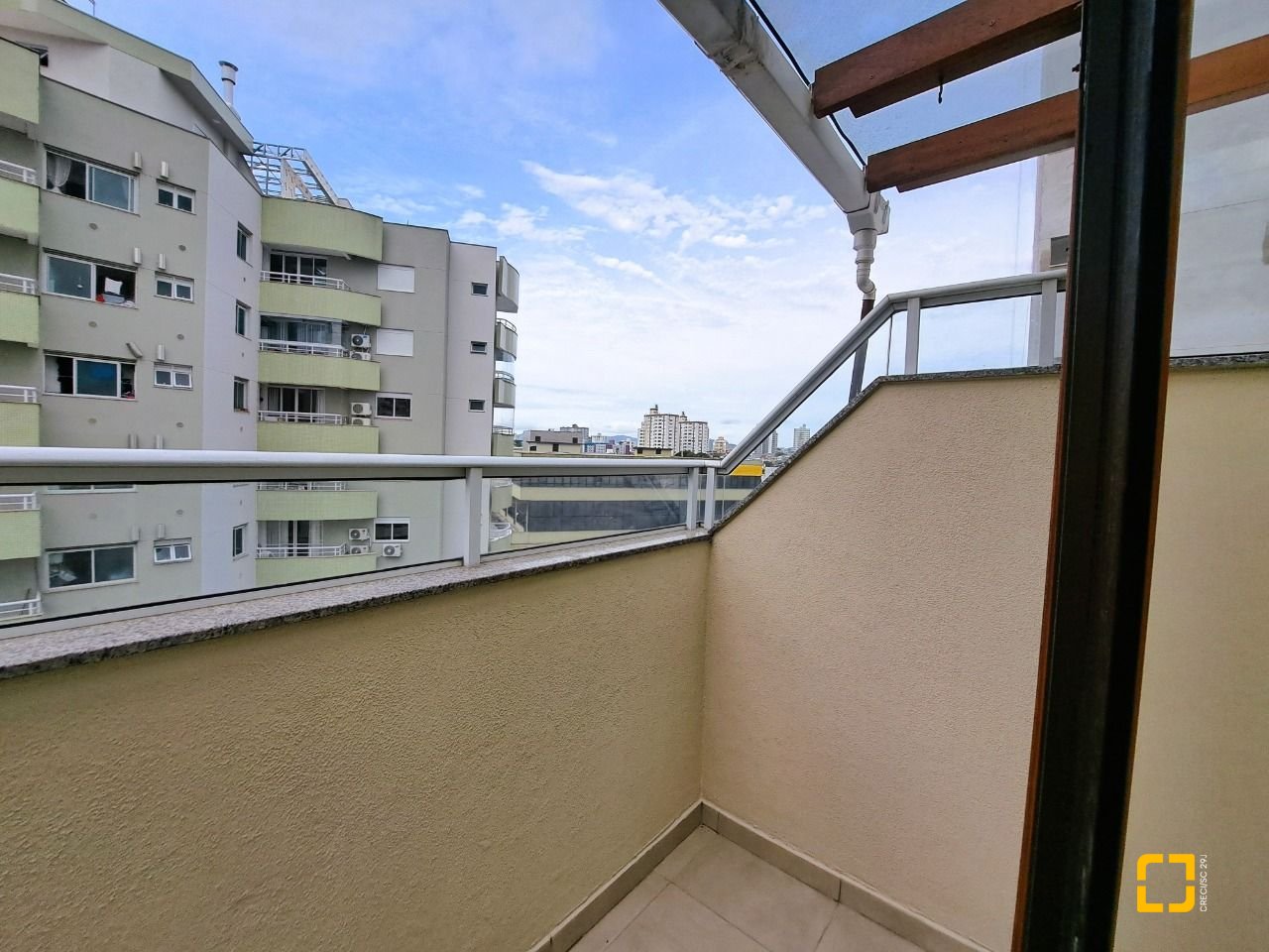 Cobertura com 134m², 3 quartos (sendo 1 suíte), 1 garagem, no bairro Nossa Senhora do Rosário em São José