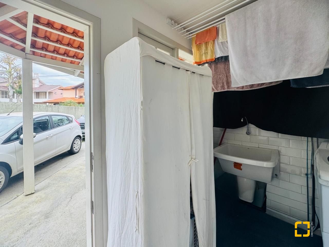 Casa com 160m², 4 quartos, 2 garagens, no bairro Lagoa da Conceição em Florianópolis