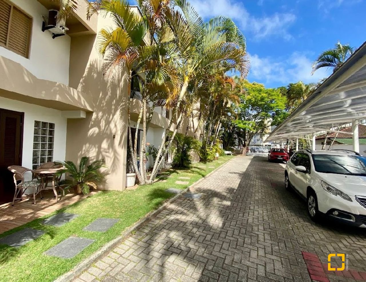 Casa de Condomínio com 73m², 2 quartos, 1 garagem, no bairro Jurerê em Florianópolis