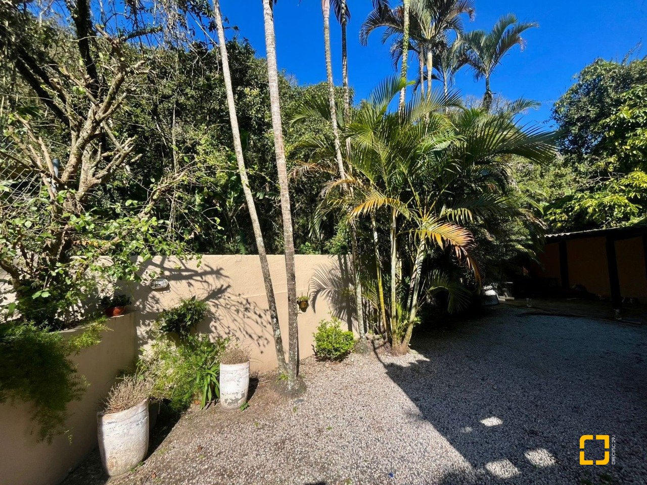 Casa de Condomínio com 73m², 2 quartos, 1 garagem, no bairro Jurerê em Florianópolis
