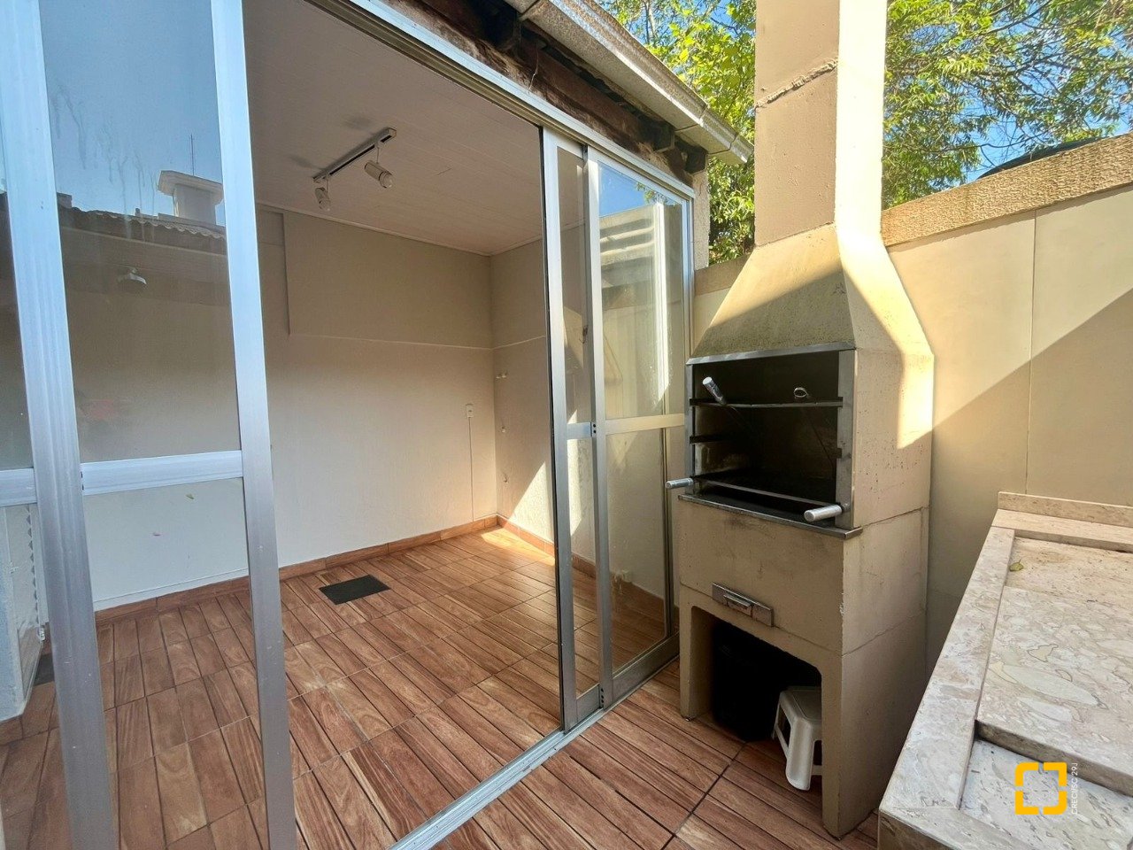 Casa de Condomínio com 73m², 2 quartos, 1 garagem, no bairro Jurerê em Florianópolis