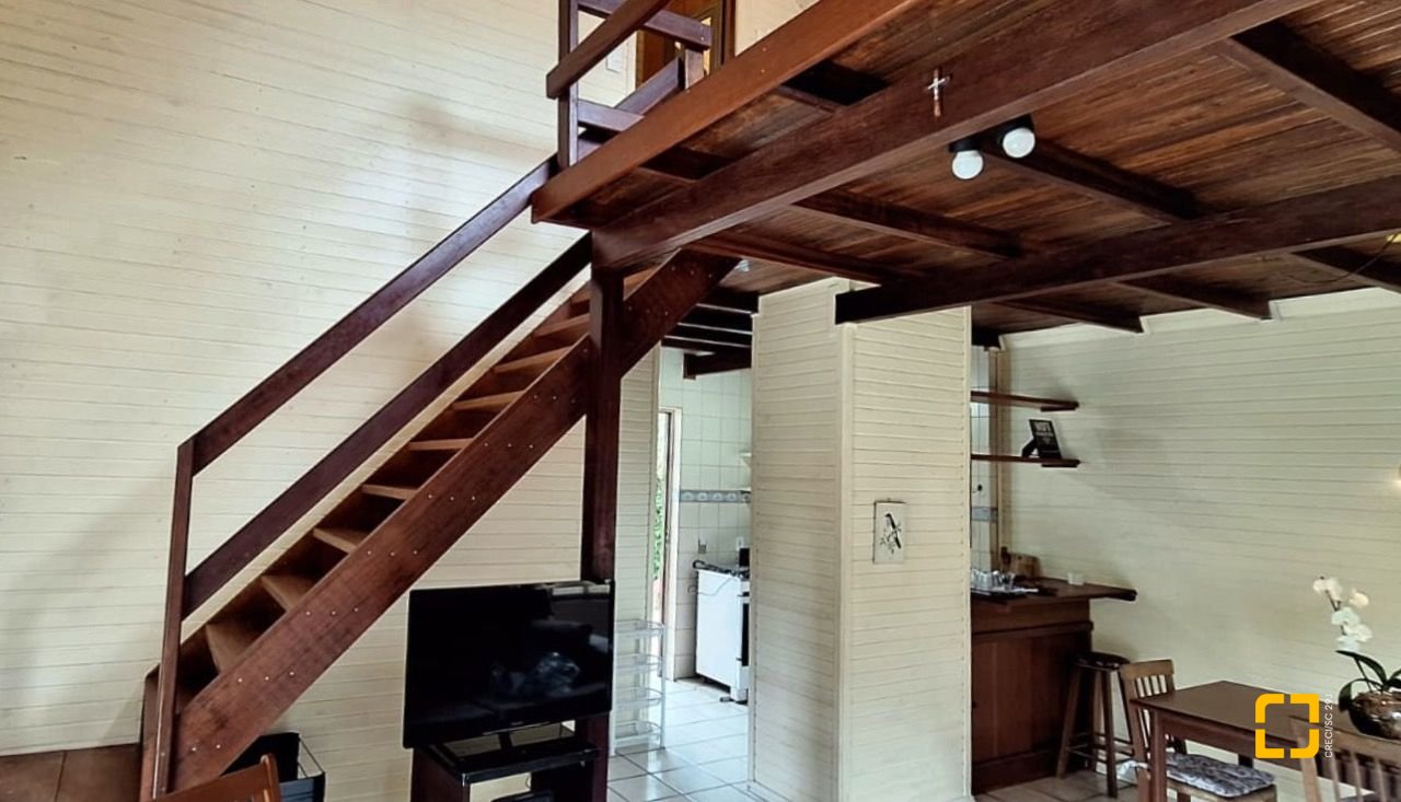 Terreno com 1414m², no bairro Santinho em Florianópolis