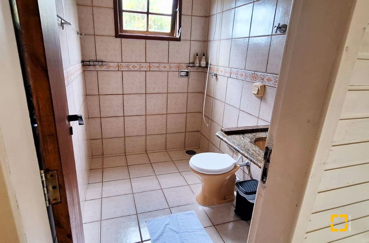 Terreno com 1414m², no bairro Santinho em Florianópolis