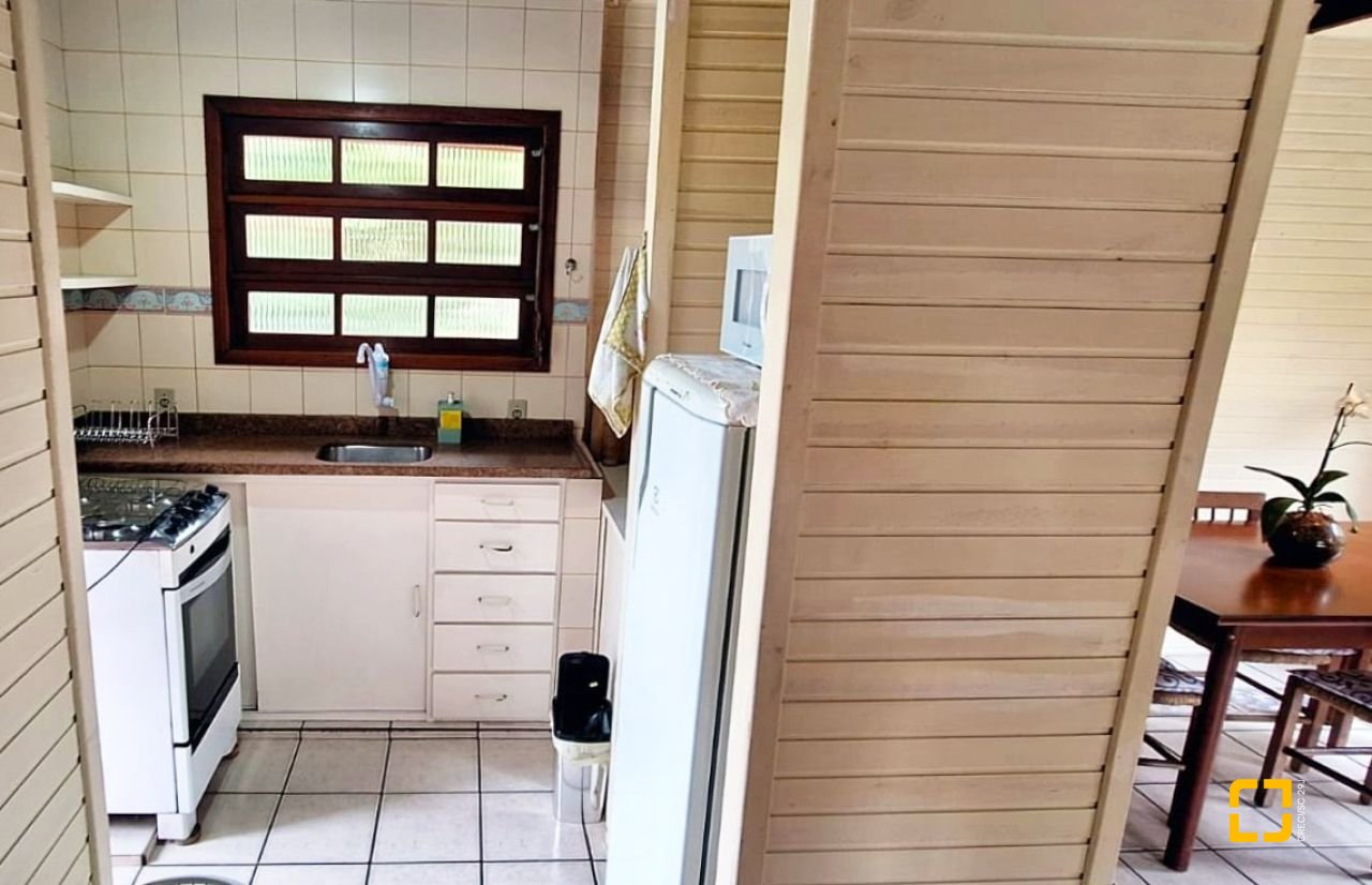 Terreno com 1414m², no bairro Santinho em Florianópolis
