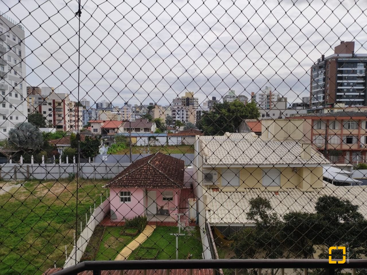 Apartamento com 155m², 4 quartos (sendo 1 suíte), 1 garagem, no bairro Estreito em Florianópolis