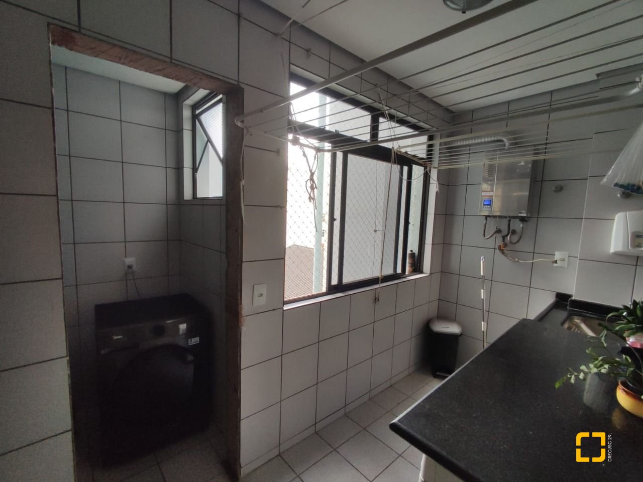 Apartamento com 155m², 4 quartos (sendo 1 suíte), 1 garagem, no bairro Estreito em Florianópolis