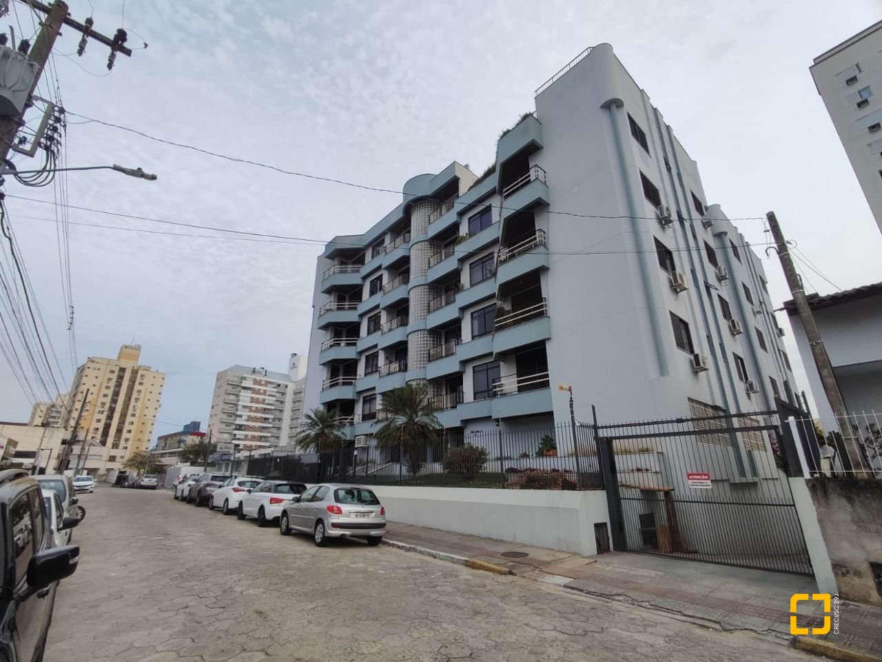 Apartamento com 155m², 4 quartos (sendo 1 suíte), 1 garagem, no bairro Estreito em Florianópolis