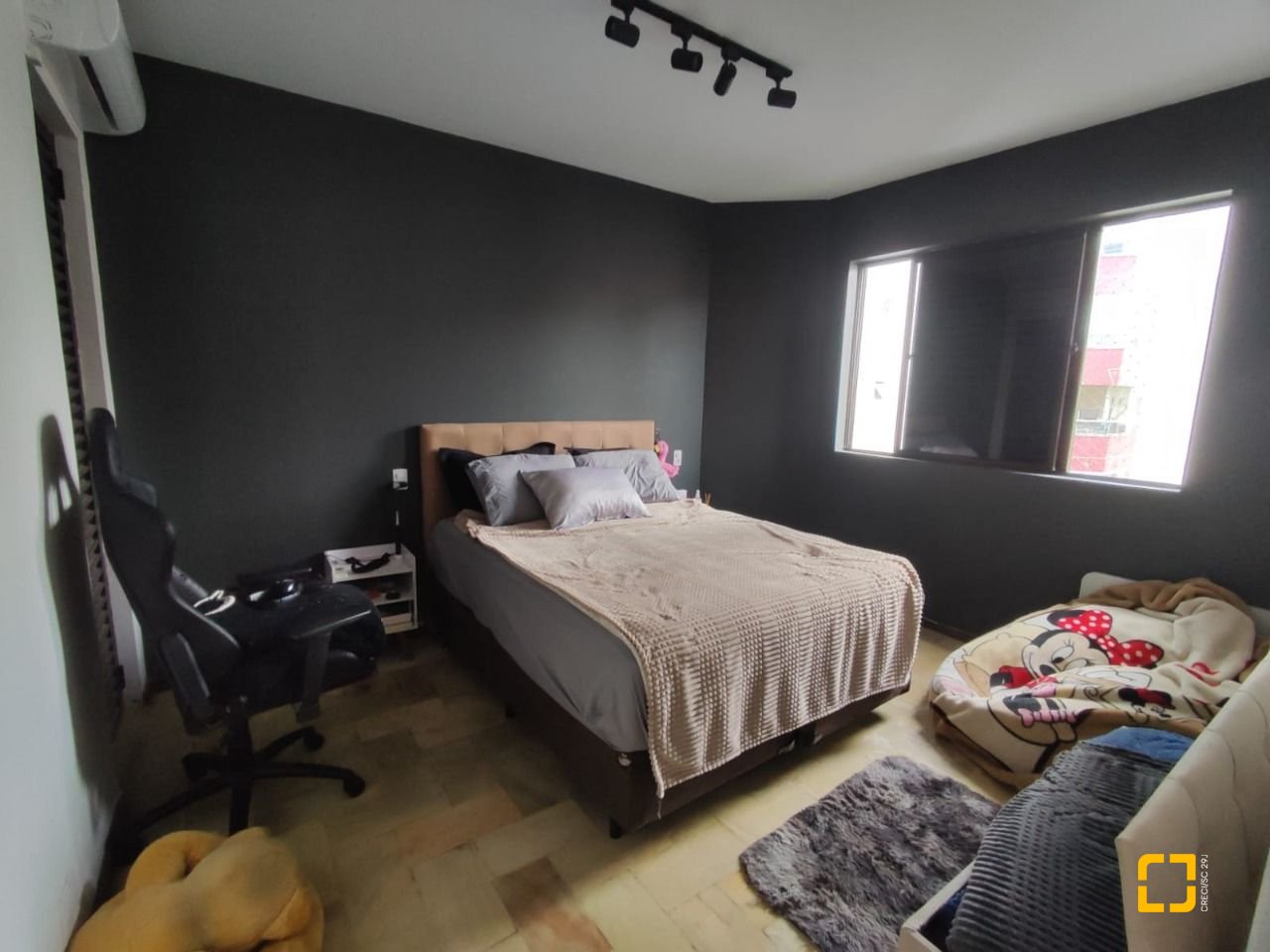 Apartamento com 155m², 4 quartos (sendo 1 suíte), 1 garagem, no bairro Estreito em Florianópolis