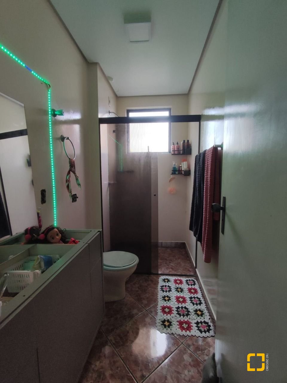 Apartamento com 155m², 4 quartos (sendo 1 suíte), 1 garagem, no bairro Estreito em Florianópolis