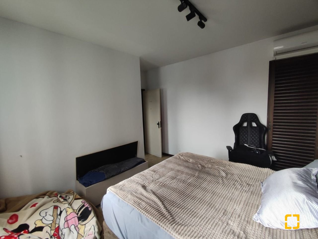 Apartamento com 155m², 4 quartos (sendo 1 suíte), 1 garagem, no bairro Estreito em Florianópolis