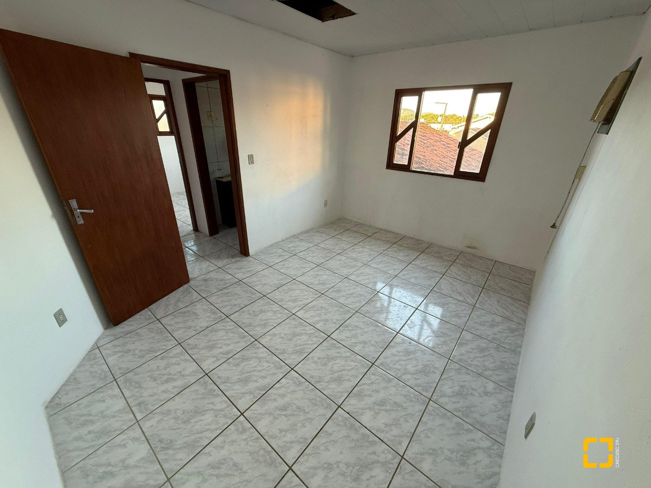 Casa com 140m², 5 quartos (sendo 1 suíte), 1 garagem, no bairro Ingleses em Florianópolis
