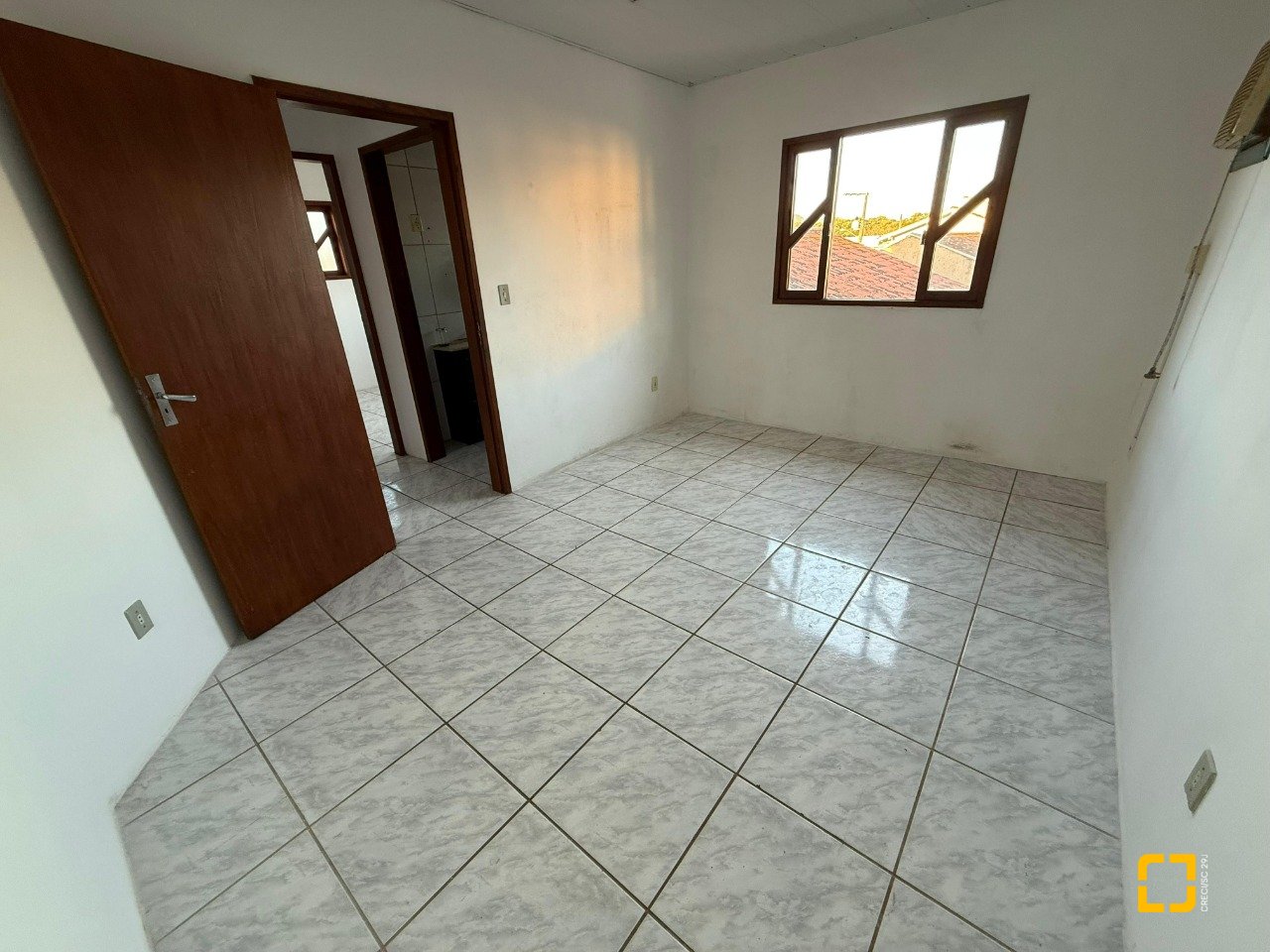 Casa com 140m², 5 quartos (sendo 1 suíte), 1 garagem, no bairro Ingleses em Florianópolis