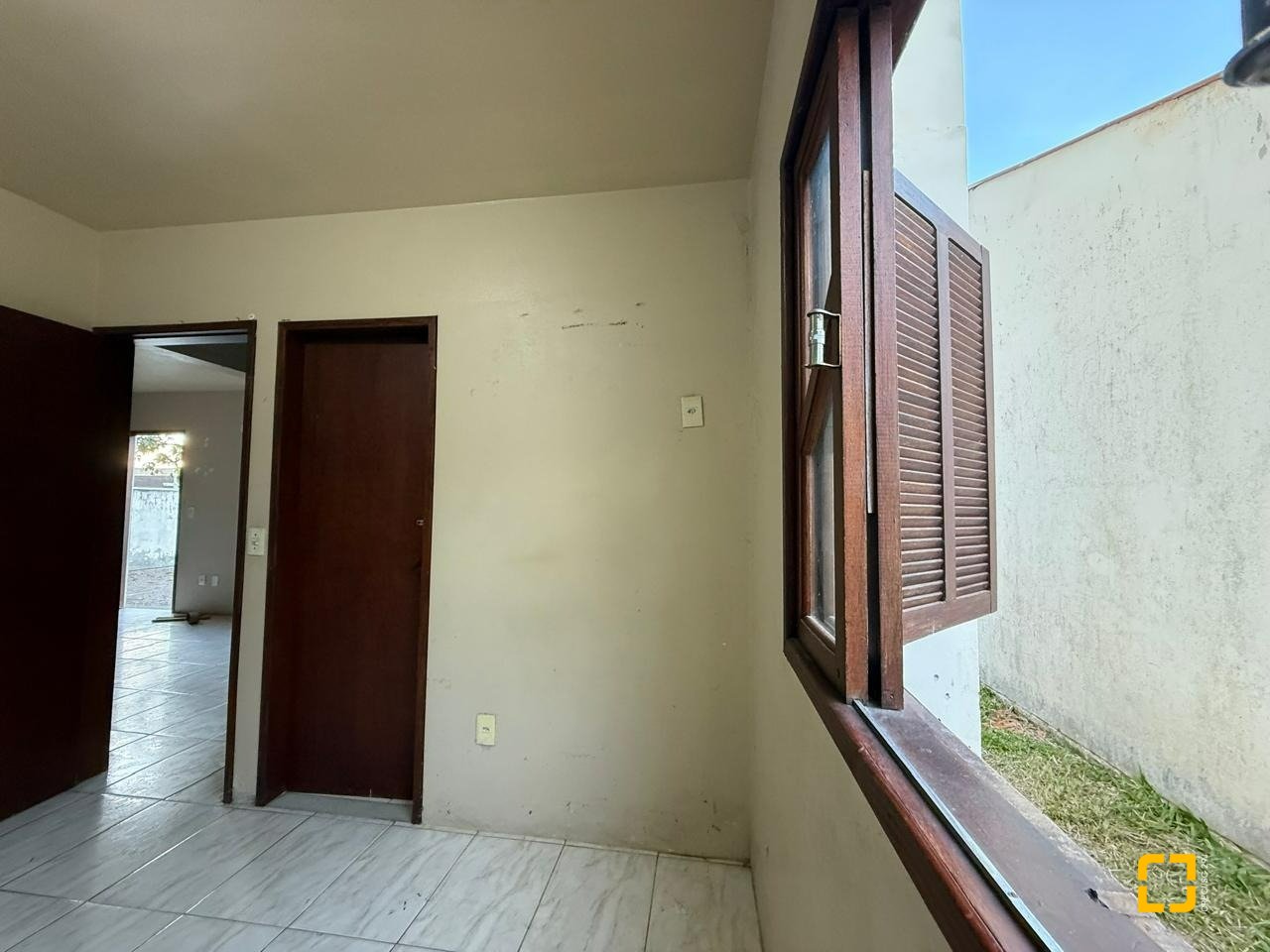 Casa com 140m², 5 quartos (sendo 1 suíte), 1 garagem, no bairro Ingleses em Florianópolis