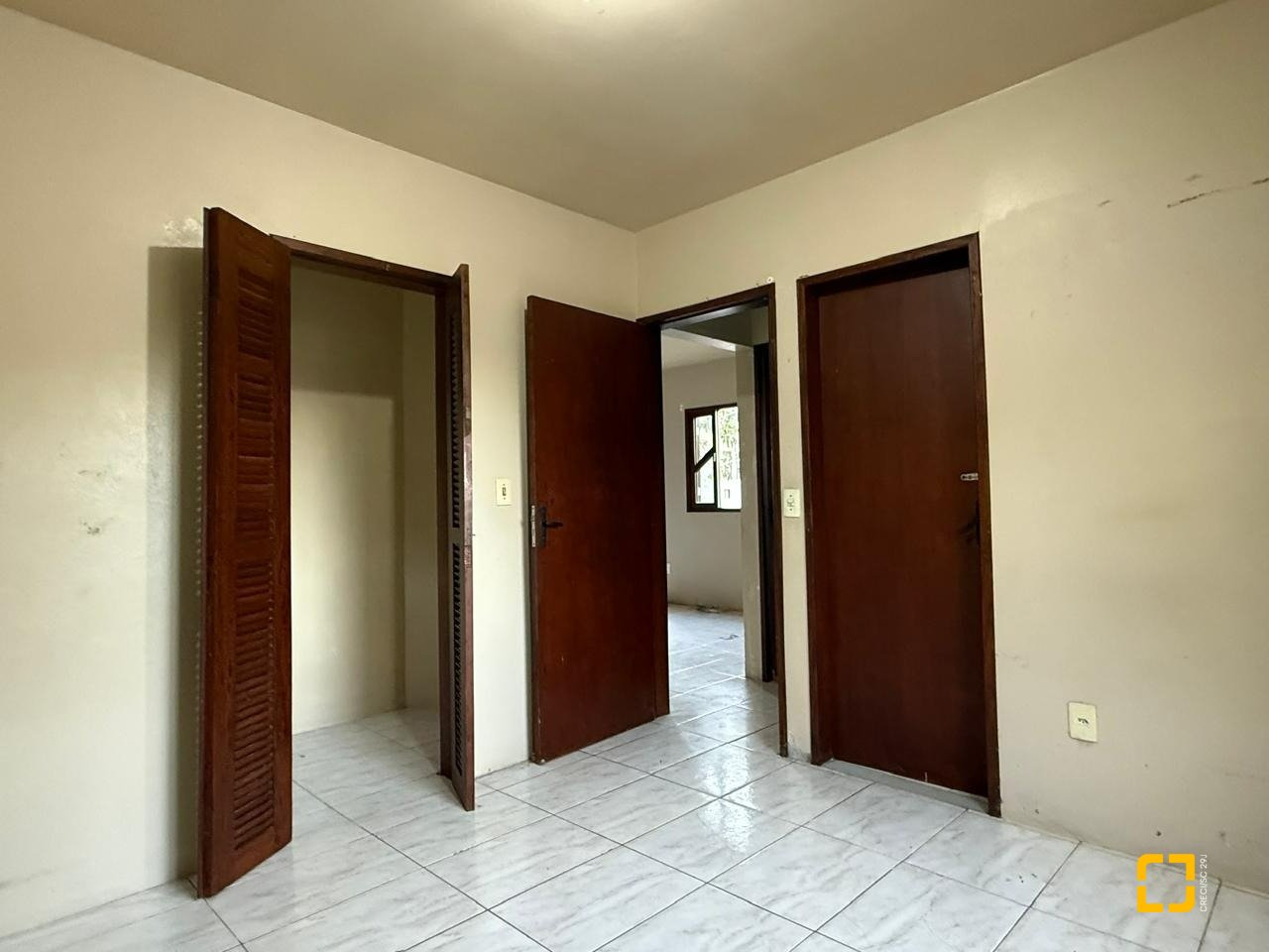 Casa com 140m², 5 quartos (sendo 1 suíte), 1 garagem, no bairro Ingleses em Florianópolis