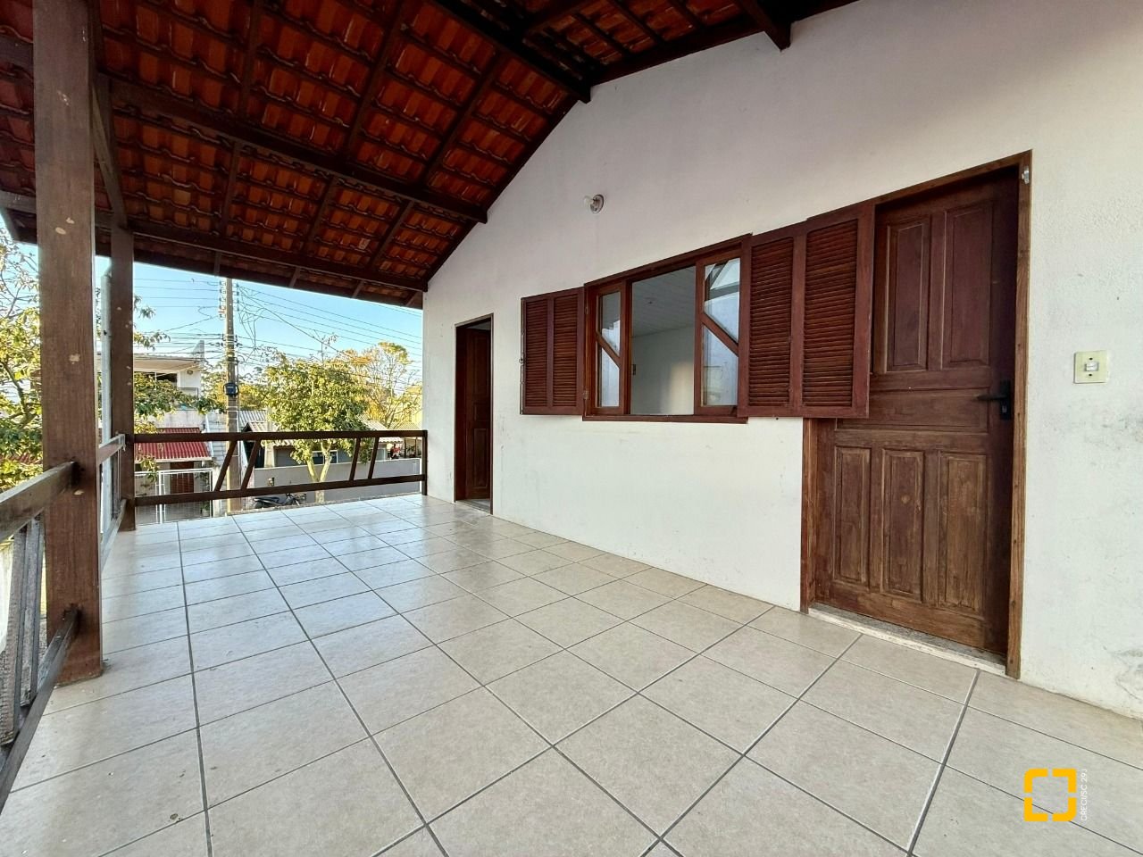 Casa com 140m², 5 quartos (sendo 1 suíte), 1 garagem, no bairro Ingleses em Florianópolis