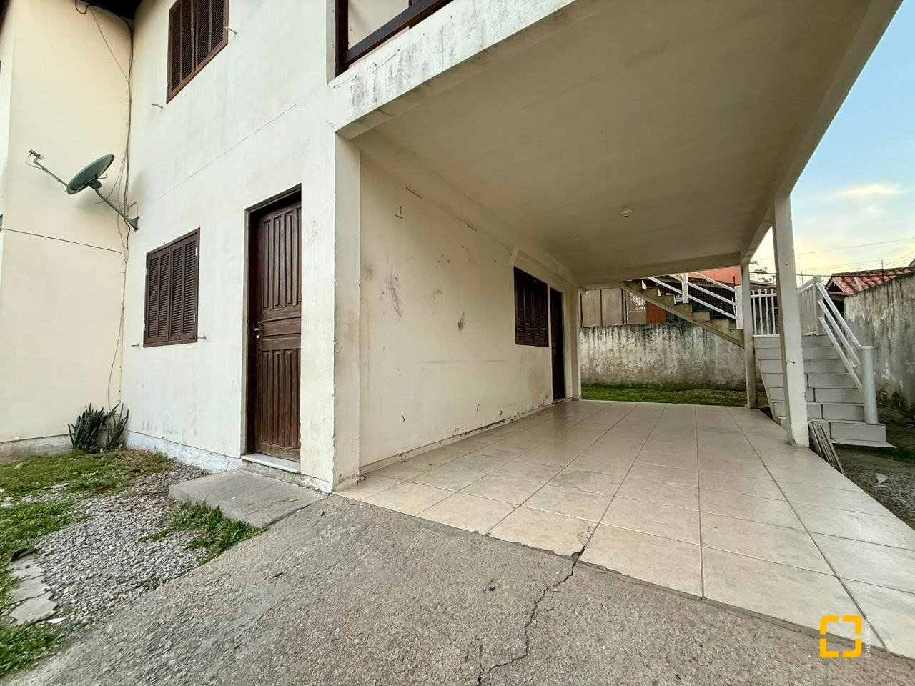 Casa com 140m², 5 quartos (sendo 1 suíte), 1 garagem, no bairro Ingleses em Florianópolis