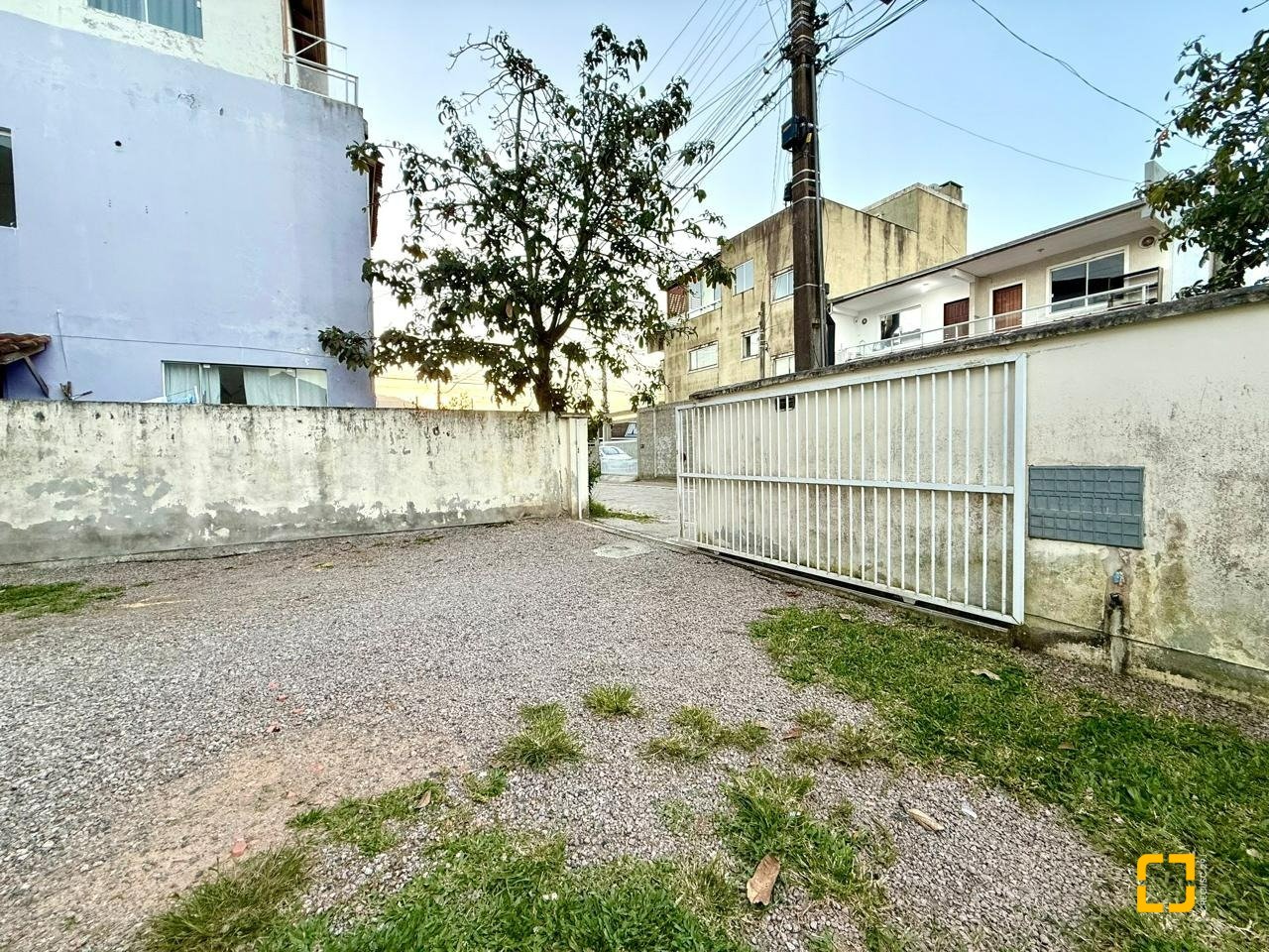 Casa com 140m², 5 quartos (sendo 1 suíte), 1 garagem, no bairro Ingleses em Florianópolis