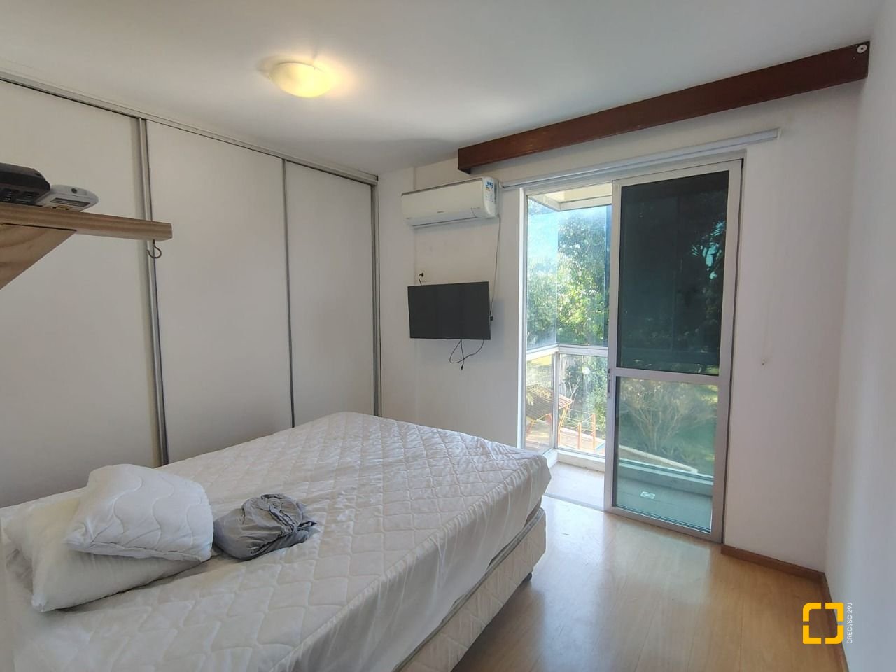 Apartamento com 74m², 3 quartos, 2 garagens, no bairro Trindade em Florianópolis