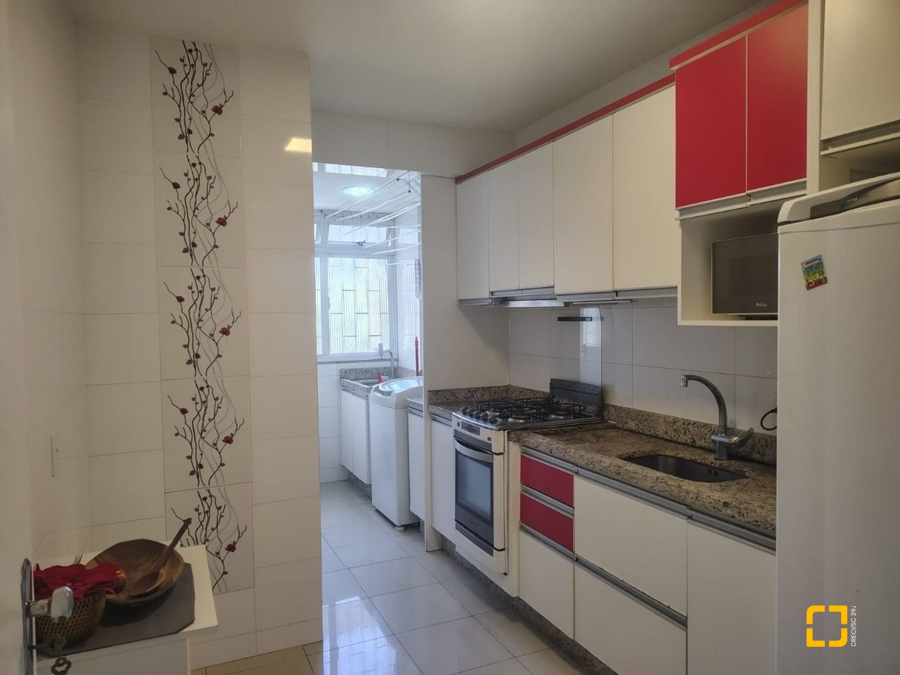 Apartamento com 74m², 3 quartos, 2 garagens, no bairro Trindade em Florianópolis