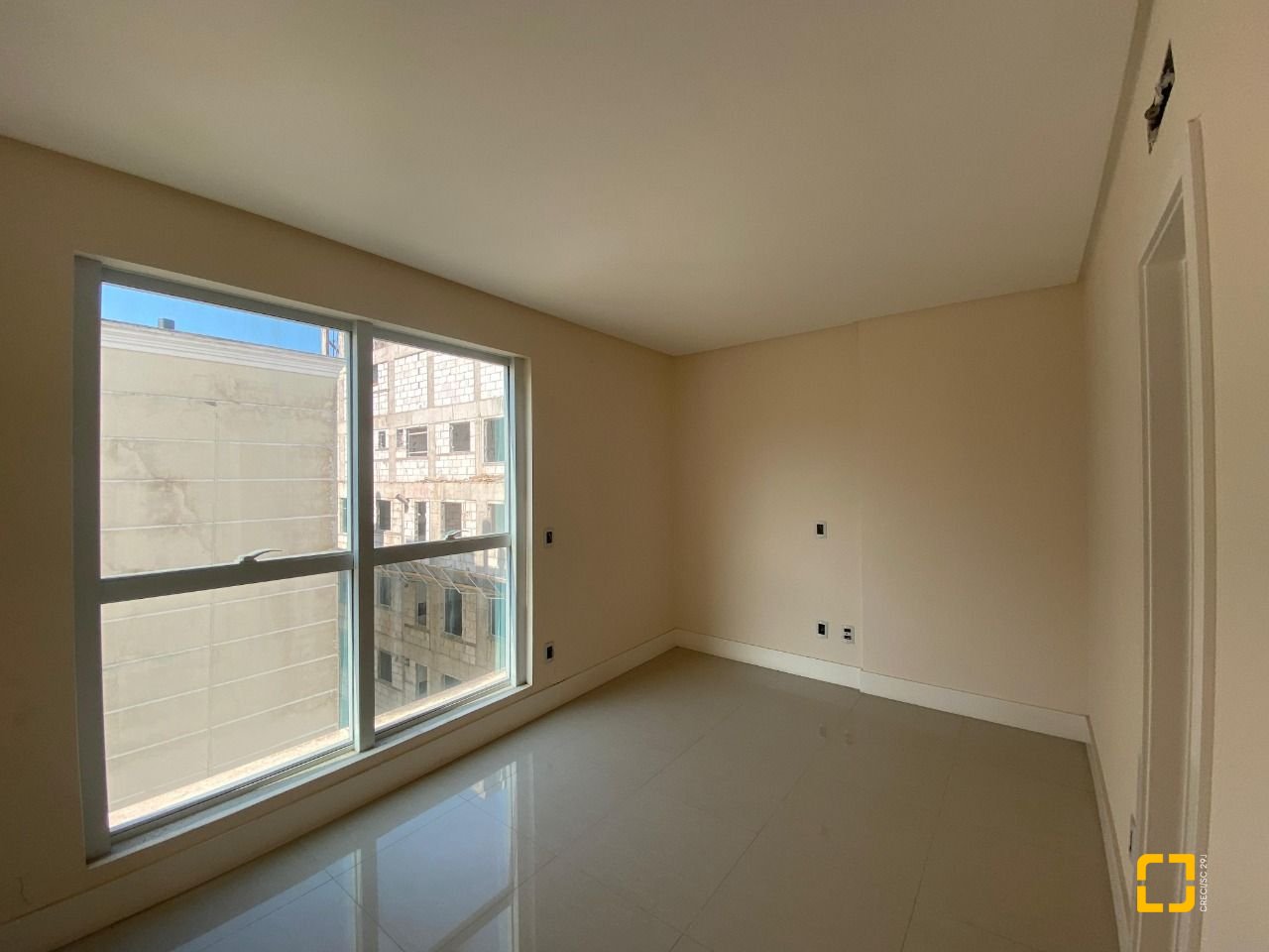 Apartamento com 95m², 4 quartos (sendo 1 suíte), 1 garagem, no bairro Pedra Branca em Palhoça