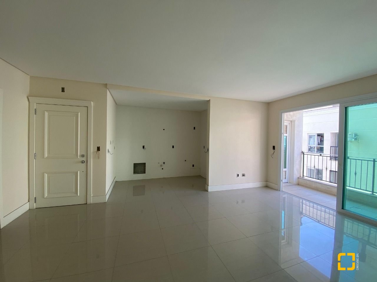 Apartamento com 95m², 4 quartos (sendo 1 suíte), 1 garagem, no bairro Pedra Branca em Palhoça