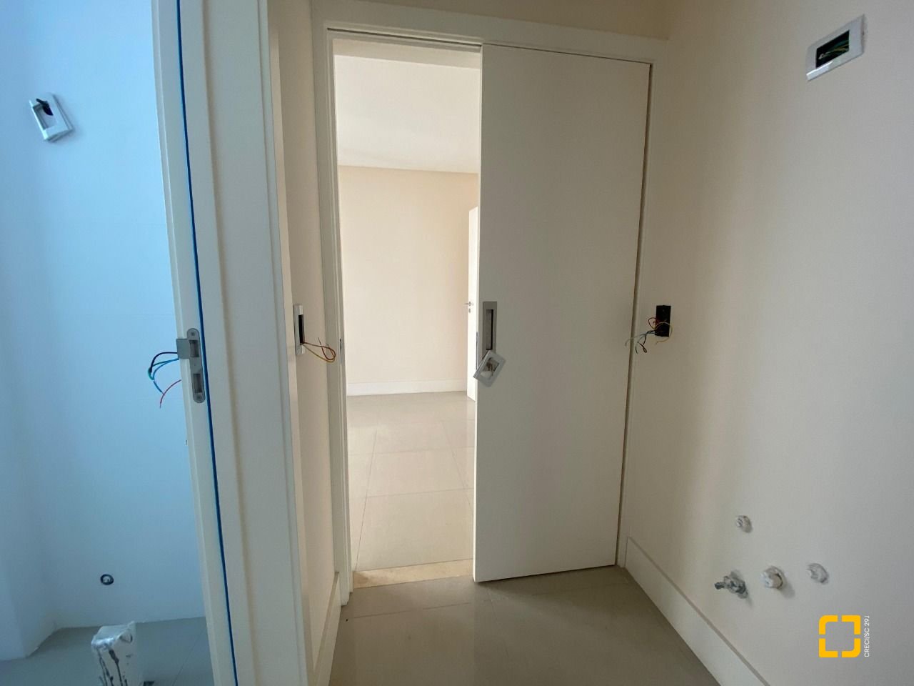 Apartamento com 95m², 4 quartos (sendo 1 suíte), 1 garagem, no bairro Pedra Branca em Palhoça