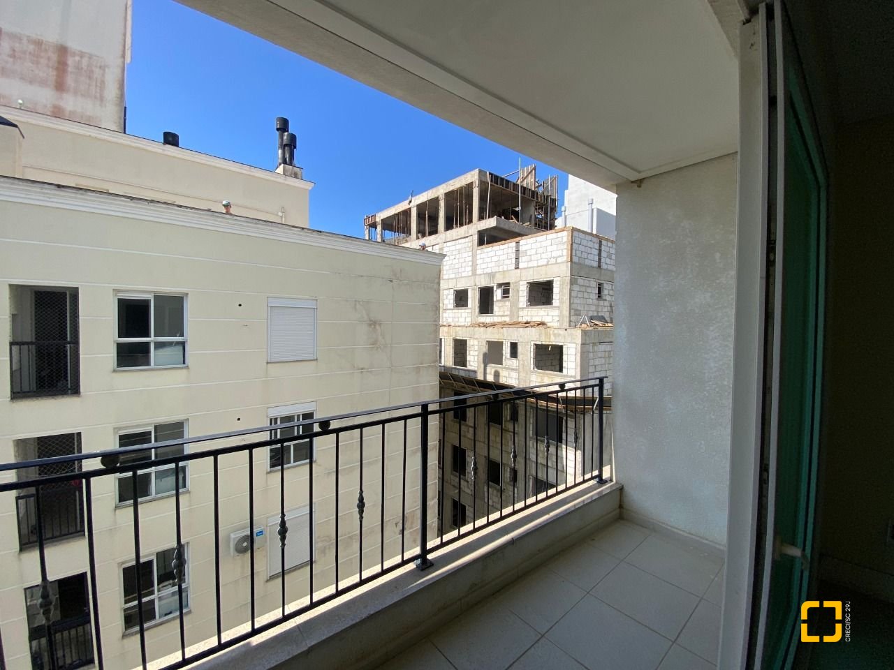Apartamento com 95m², 3 quartos (sendo 1 suíte), 1 garagem, no bairro Pedra Branca em Palhoça