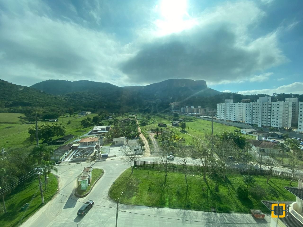 Apartamento com 98m², 4 quartos (sendo 1 suíte), 1 garagem, no bairro Pedra Branca em Palhoça