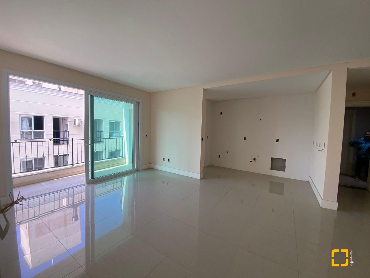 Apartamento com 98m², 4 quartos (sendo 1 suíte), 1 garagem, no bairro Pedra Branca em Palhoça