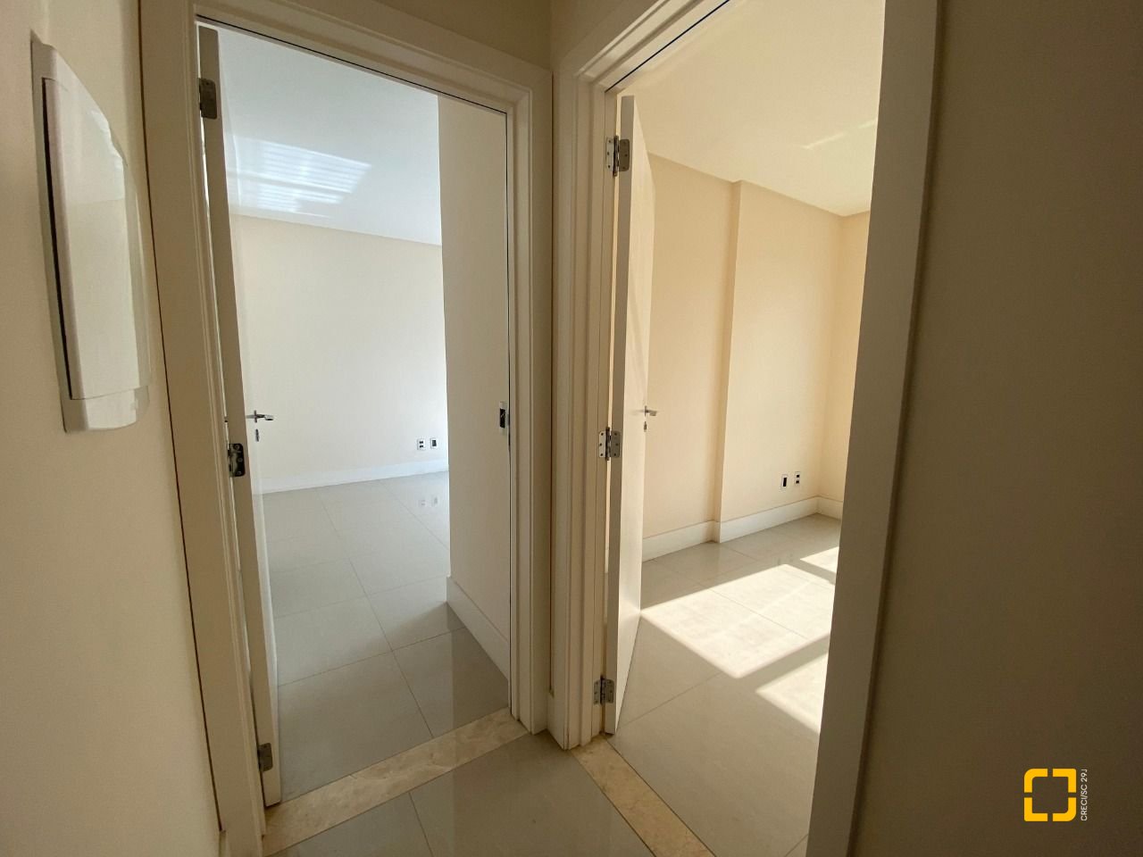 Apartamento com 98m², 4 quartos (sendo 1 suíte), 1 garagem, no bairro Pedra Branca em Palhoça