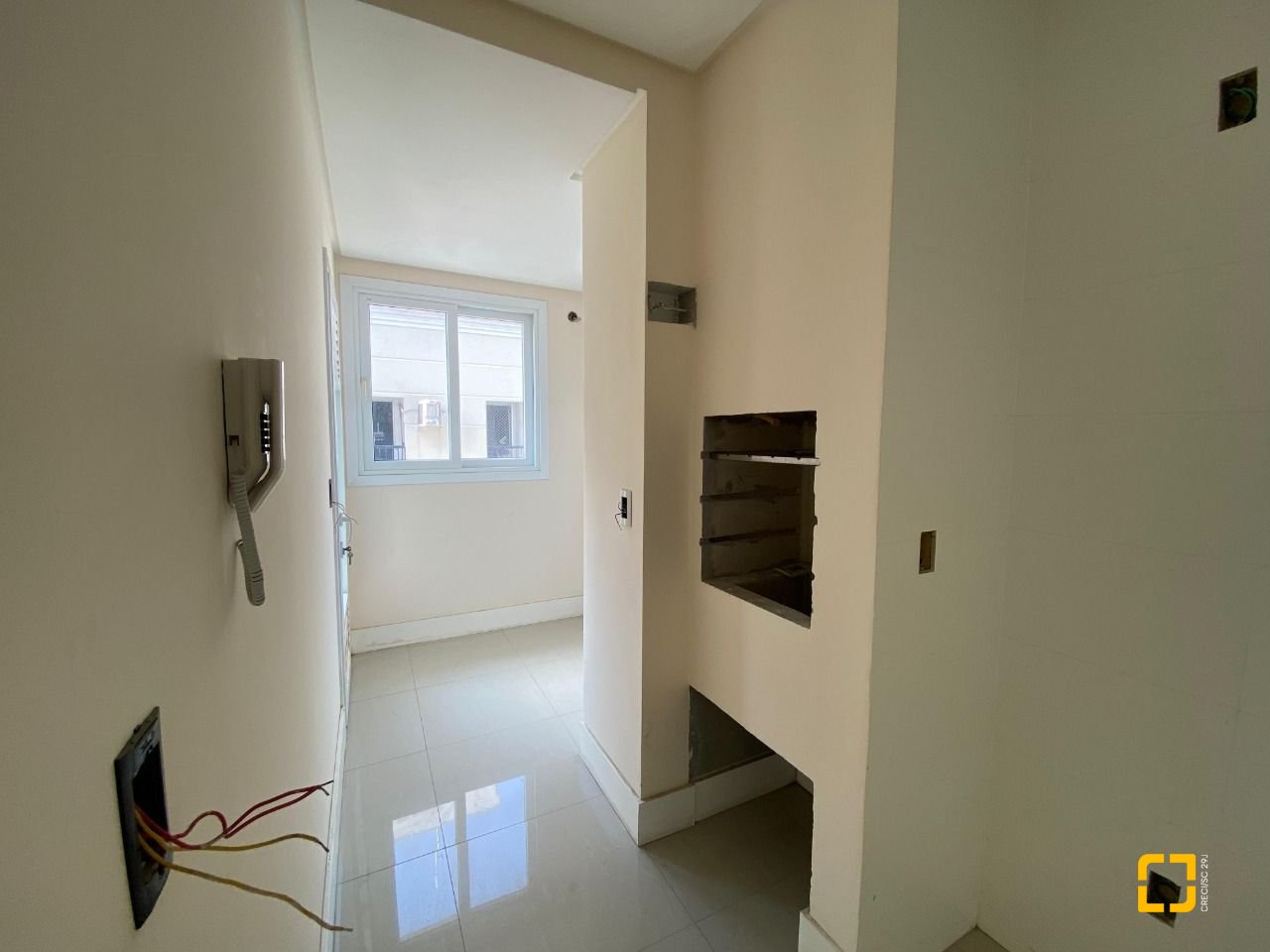 Apartamento com 98m², 3 quartos (sendo 1 suíte), 1 garagem, no bairro Pedra Branca em Palhoça