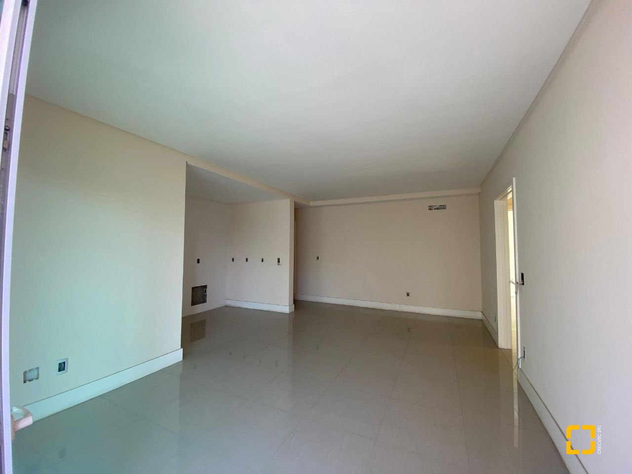 Apartamento com 98m², 3 quartos (sendo 1 suíte), 1 garagem, no bairro Pedra Branca em Palhoça