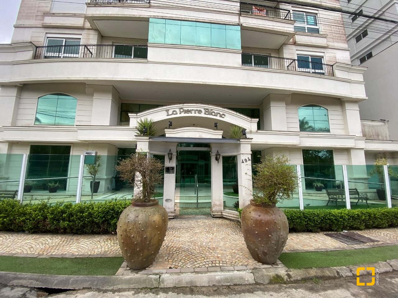 Apartamento com 98m², 3 quartos (sendo 1 suíte), 1 garagem, no bairro Pedra Branca em Palhoça