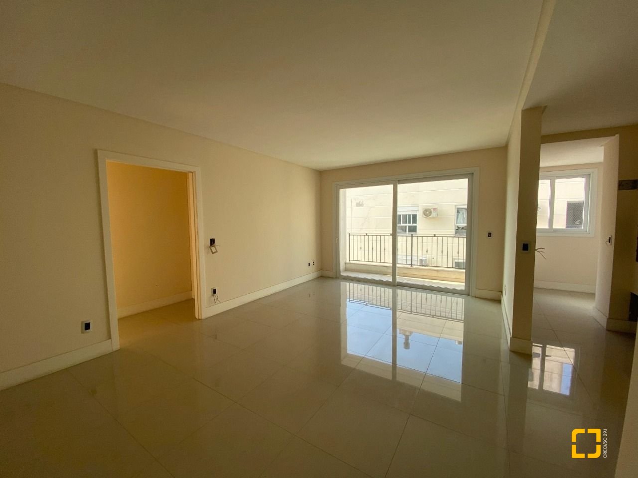 Apartamento com 98m², 4 quartos (sendo 1 suíte), 1 garagem, no bairro Pedra Branca em Palhoça