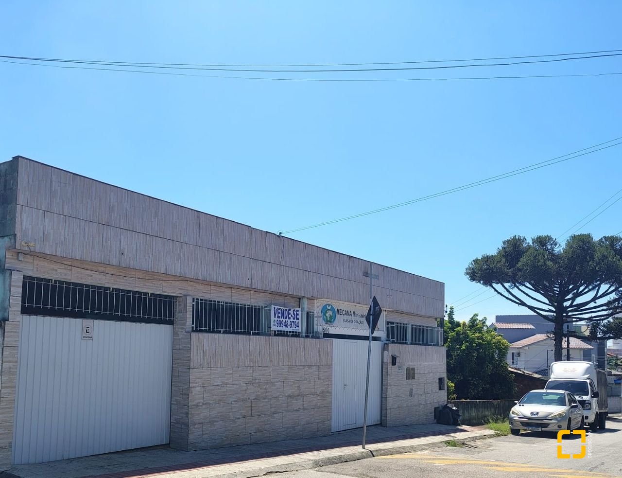 Casa com 230m², 2 garagens, no bairro Jardim Cidade de Florianópolis em São José