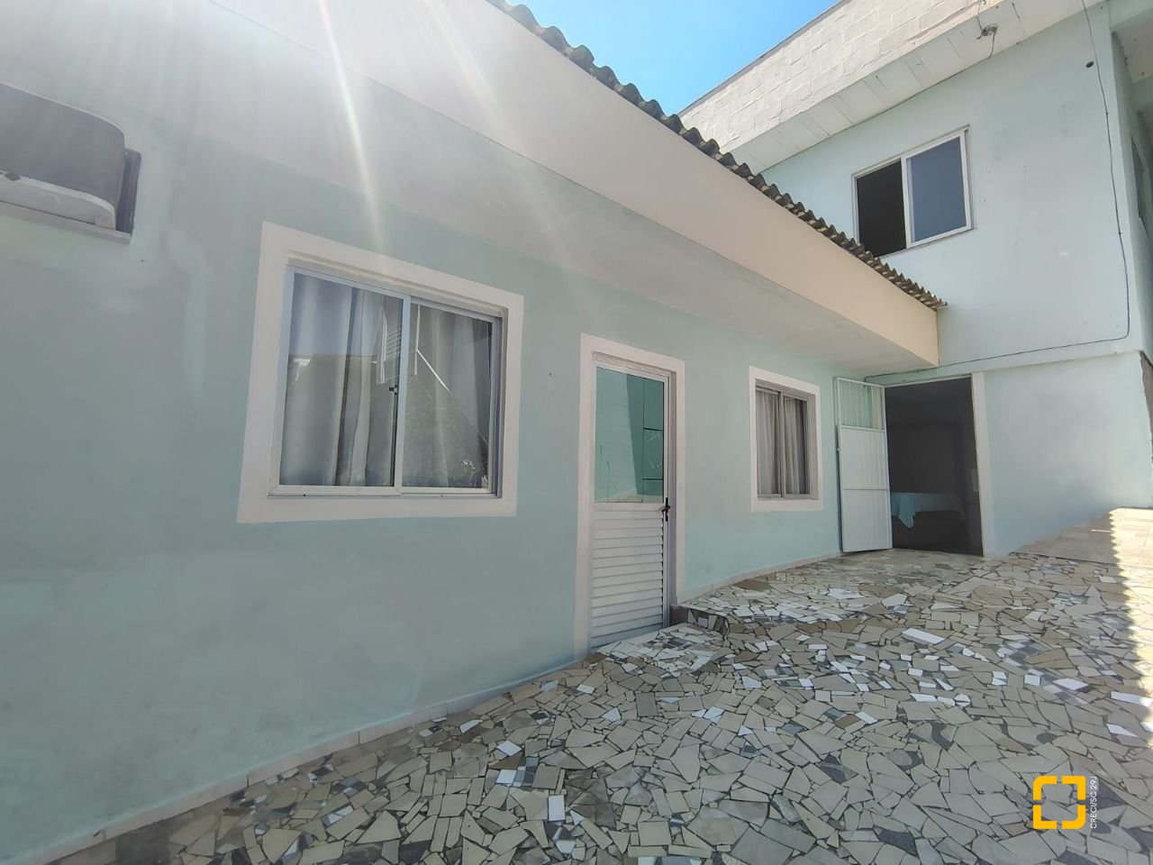 Casa com 230m², 2 garagens, no bairro Jardim Cidade de Florianópolis em São José