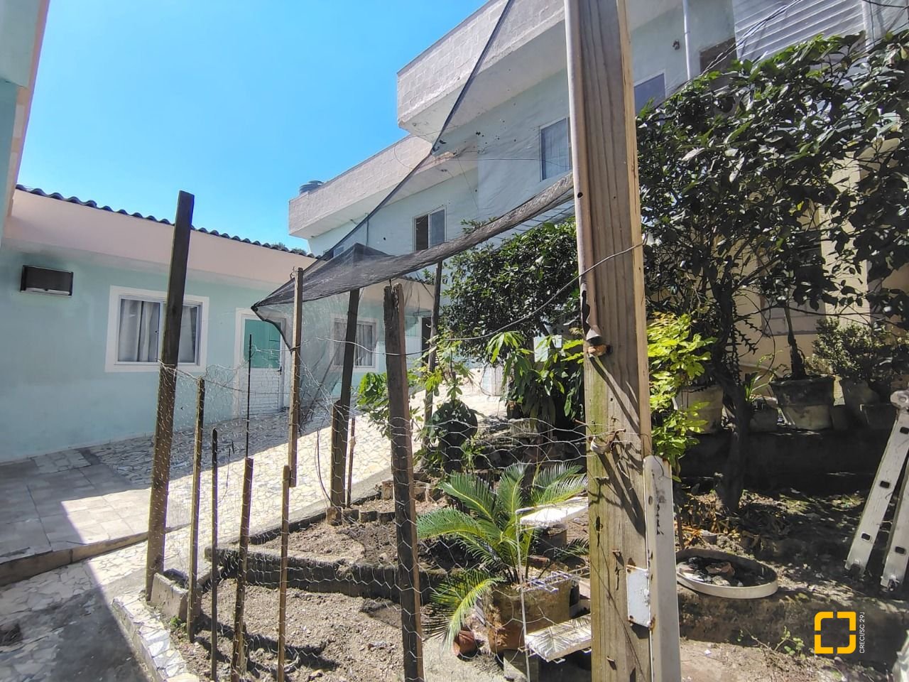 Casa com 230m², 2 garagens, no bairro Jardim Cidade de Florianópolis em São José