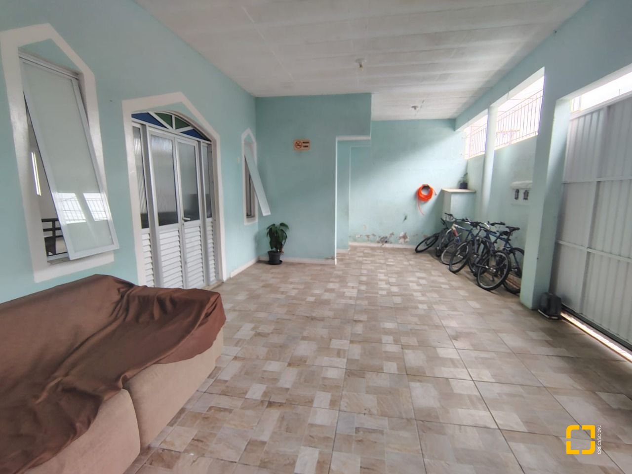 Casa com 230m², 2 garagens, no bairro Jardim Cidade de Florianópolis em São José