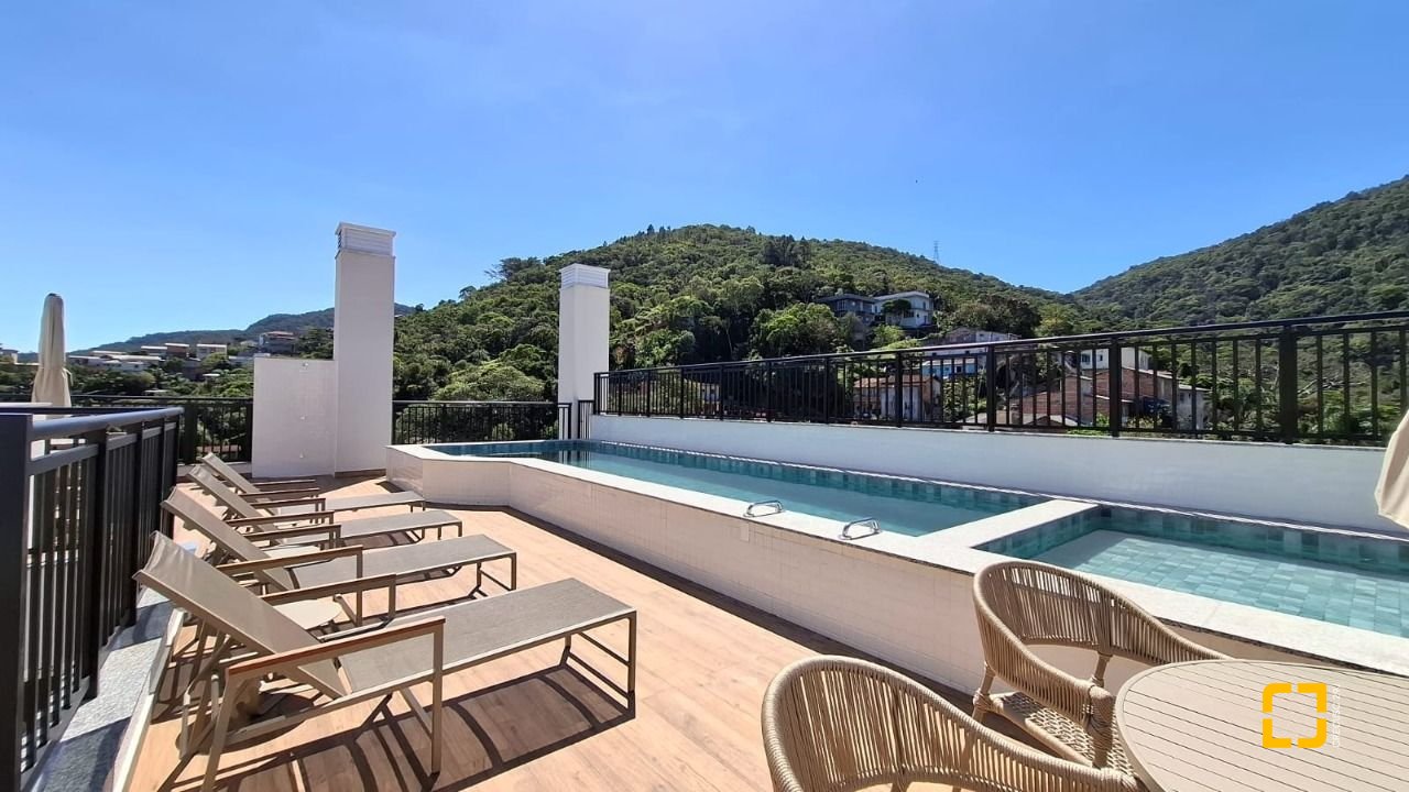 Apartamento com 98m², 4 quartos (sendo 1 suíte), 2 garagens, no bairro Saco Grande em Florianópolis
