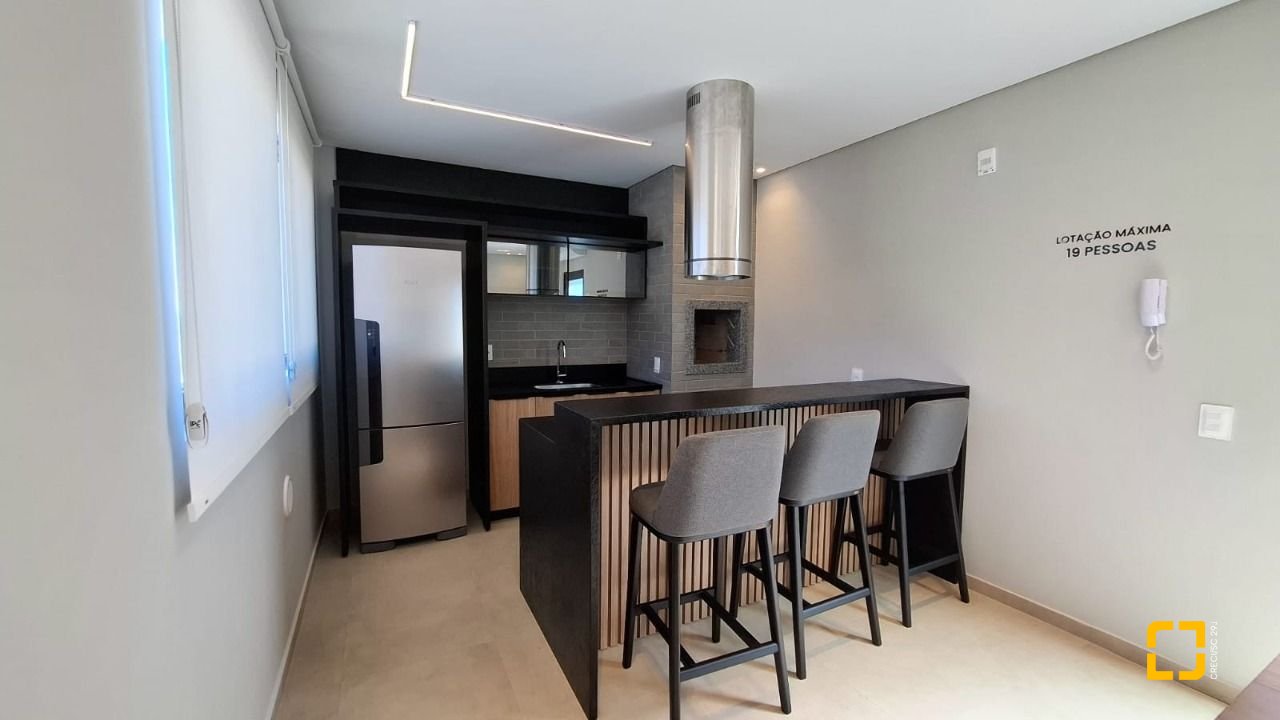 Apartamento com 98m², 4 quartos (sendo 1 suíte), 2 garagens, no bairro Saco Grande em Florianópolis