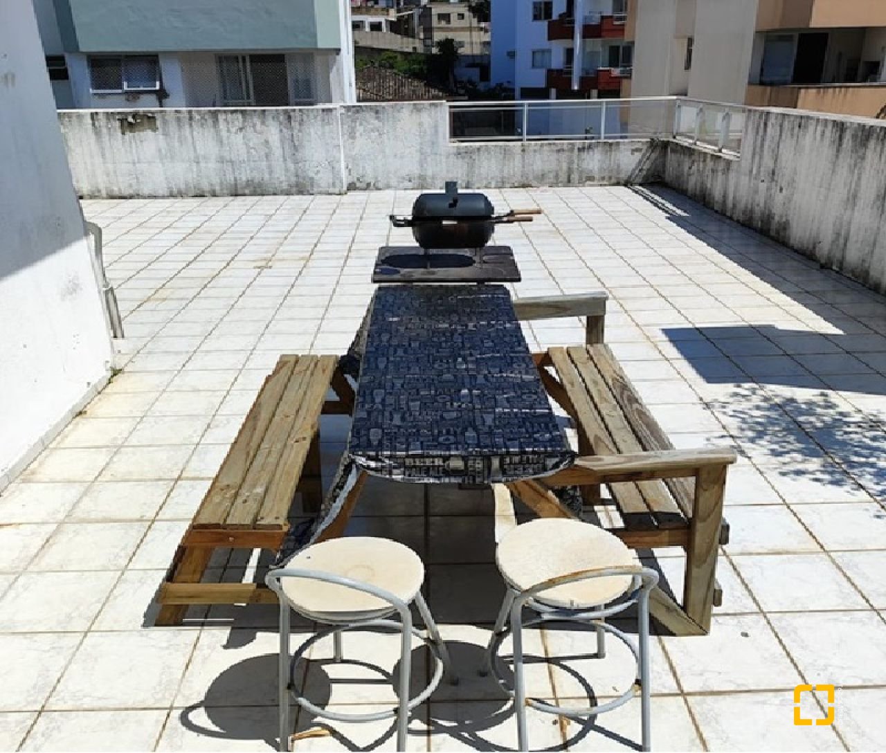 Cobertura com 179m², 5 quartos (sendo 1 suíte), 2 garagens, no bairro Trindade em Florianópolis