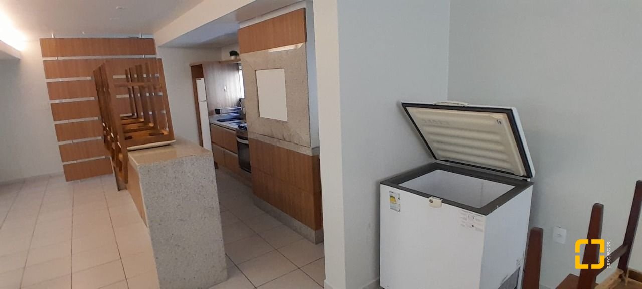 Cobertura com 179m², 5 quartos (sendo 1 suíte), 2 garagens, no bairro Trindade em Florianópolis