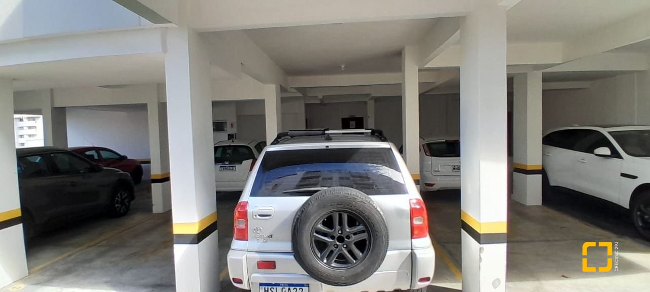 Cobertura com 179m², 5 quartos (sendo 1 suíte), 2 garagens, no bairro Trindade em Florianópolis