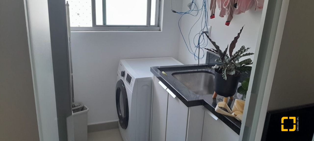 Cobertura com 179m², 5 quartos (sendo 1 suíte), 2 garagens, no bairro Trindade em Florianópolis