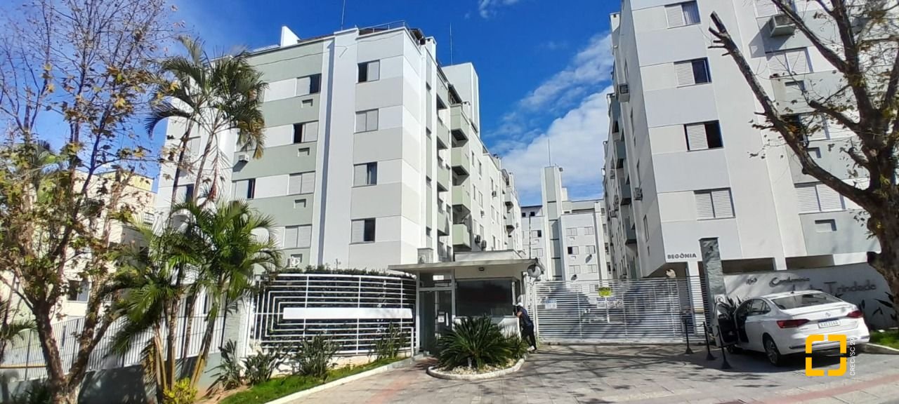 Cobertura com 179m², 5 quartos (sendo 1 suíte), 2 garagens, no bairro Trindade em Florianópolis