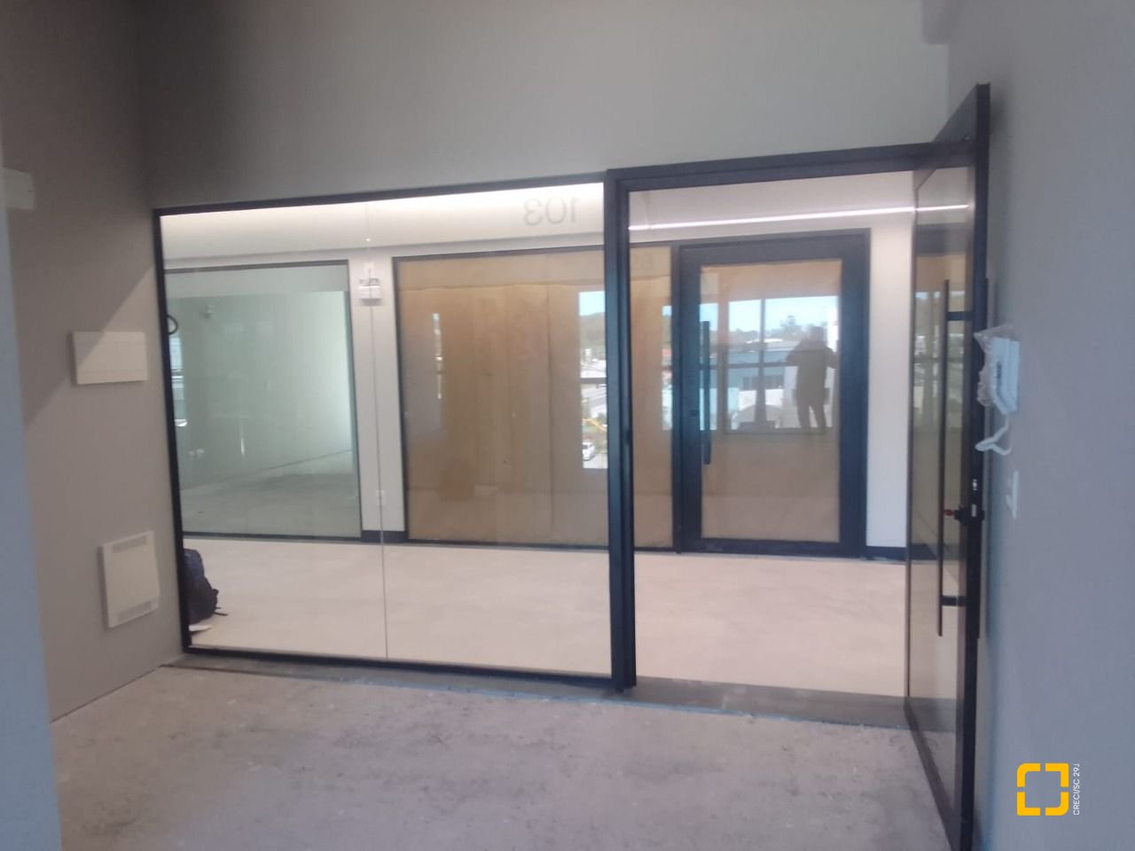 Sala com 27m², 1 garagem, no bairro Campeche em Florianópolis