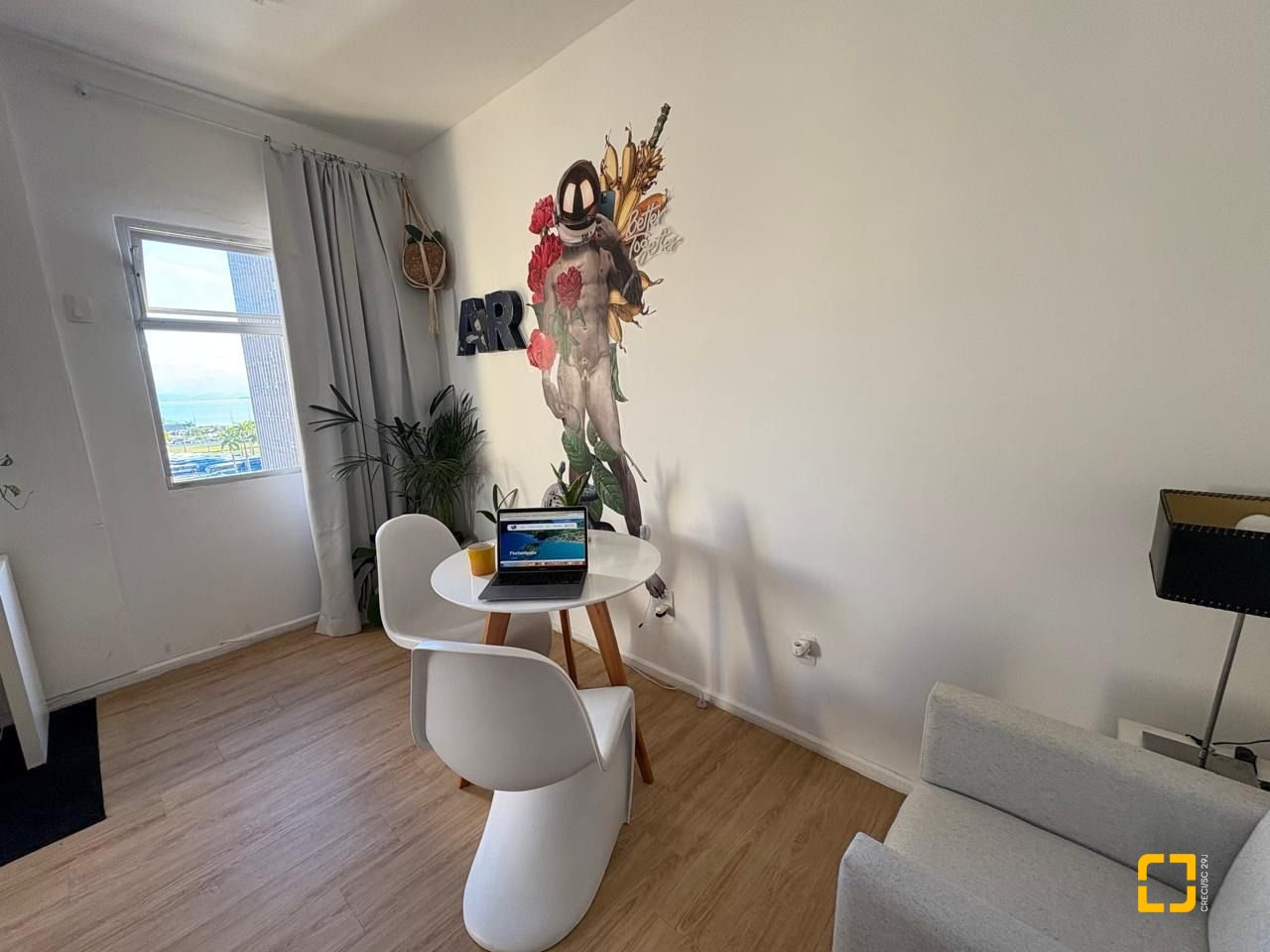Sala com 22m², no bairro Centro em Florianópolis