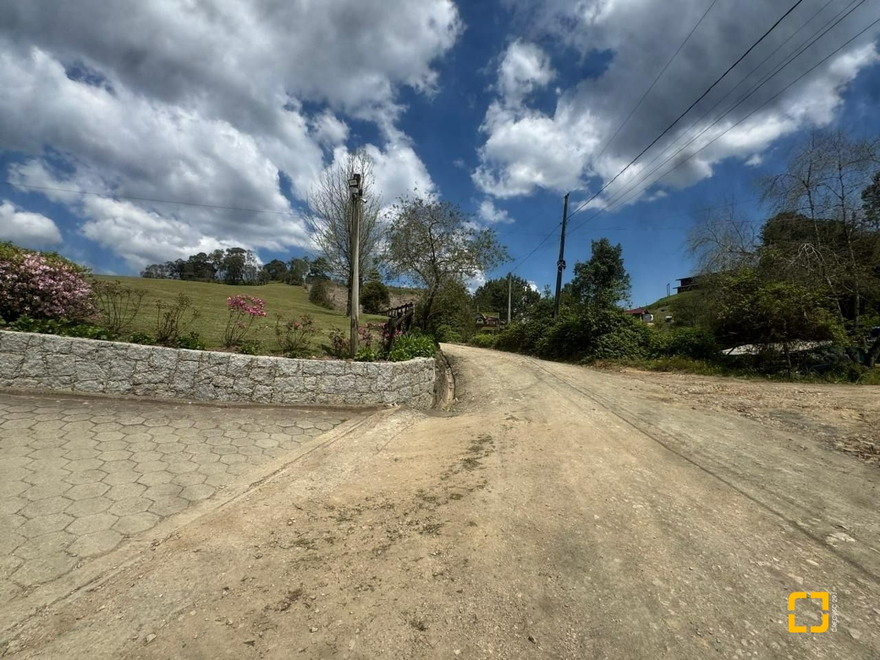 Sítio com 5112m², no bairro Invernadinha em Rancho Queimado