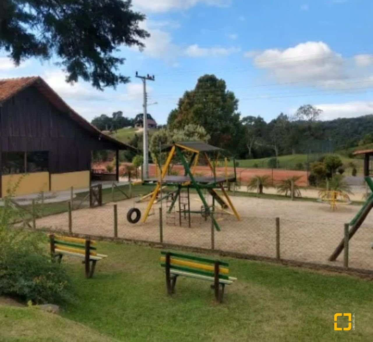 Sítio com 5112m², no bairro Invernadinha em Rancho Queimado
